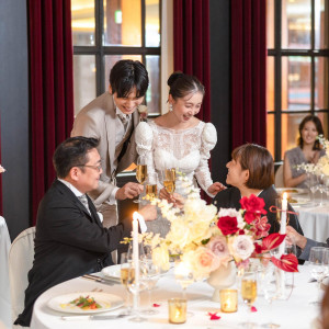 世界的アーティストが手がけた邸宅スタイルの少人数バンケット