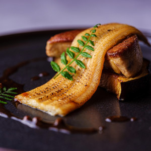 すべての年代の方に喜んで頂けるよう前菜からデザートの全ての料理において出汁(うま味)を取り入れたコース料理|メーヤー・ライニンガーの写真(55067272)