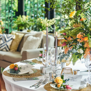 緑あふれるガーデン付きの披露宴会場「カリス」はアットホームに過ごすことができます。|メーヤー・ライニンガーの写真(55067116)