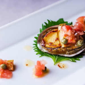 四季を感じられる空間で、季節を望みながら、その時々の“旬”の食材を堪能|メーヤー・ライニンガーの写真(55067284)