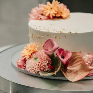 見た目も味も特別な一日を彩る、最高のウェディング