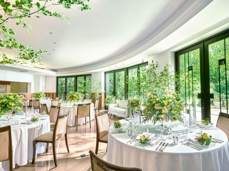 オープンキッチンから五感で楽しむ料理でおもてなし