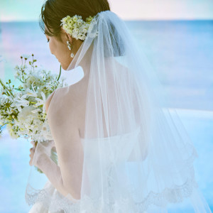 海×ウェディングドレスの素敵なお写真がたくさん残せます|THE SURF SEASIDE TERRACE（ザ・サーフ シーサイドテラス）の写真(55999005)