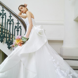 【1件目ご来館ご成約特典】ドレス20万円プレゼント♪