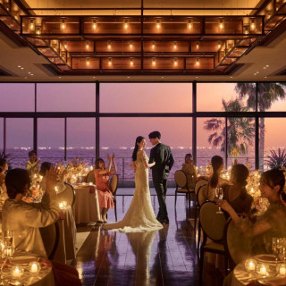 《OPEN記念*超得150万優待！》海×光煌めく感動挙式*新作ドレス