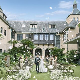 【ガーデン挙式検討の方へ】緑と空に包まれるガーデン挙式&試食