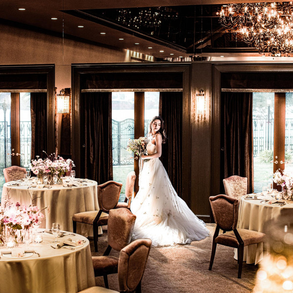 非日常的な贅沢な貸し切りの空間で、特別なひと時をお過ごしください