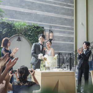 入場やケーキ入刀も可能。お二人の特別な瞬間を形に|インフィニート名古屋/テイクアンドギヴ・ニーズウェディングの写真(56414801)