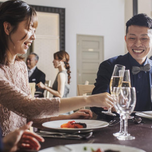 感謝の気持ちを美食にのせて、大切なゲストへ洗練されたおもてなしを|インフィニート名古屋/テイクアンドギヴ・ニーズウェディングの写真(56415783)