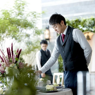 キッチンと連携をとってベストなタイミングでサーブ