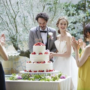 パーティのテーマに合わせてパティシエが形に|トリフォーリアNAGOYA/テイクアンドギヴ・ニーズウェディングの写真(56377566)