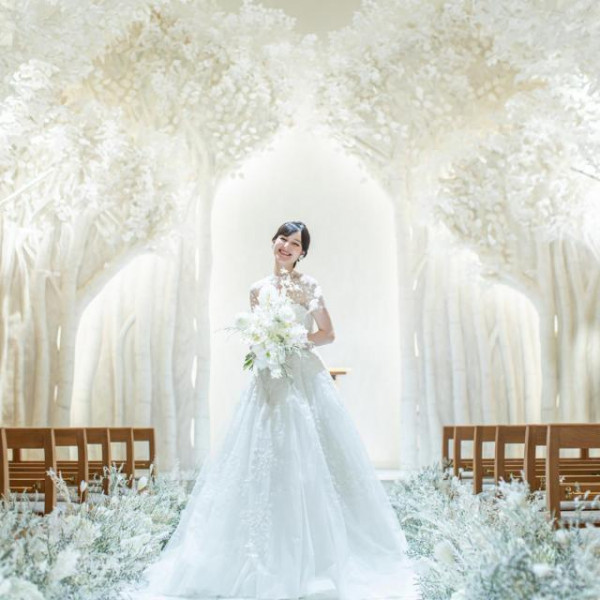 一軒家貸切の式場で贅沢な一日を