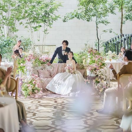 会場とひと続きのガーデンから自然光が差し込み、ゆったりとした時間が過ごせる|ニーズ名古屋丸の内 by T&G WEDDING(旧 トリフォーリア NAGOYA)の写真(61936661)