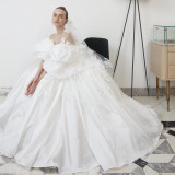 【NEW OPEN記念】花嫁憧れのザ トリート ドレッシングのドレス20万円分プレゼント♪