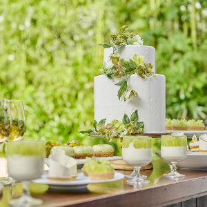 大きなガーデンテラスでは自由なビュッフェタイムを楽しんで|THE MARITIME HOTEL YOKOHAMA BAYの写真(56552200)