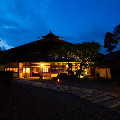 御料理　万る山（国登録有形文化財）