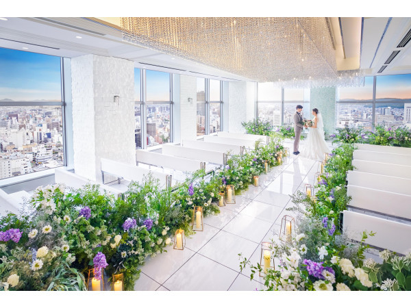 地上101Mの天空チャペル。陽光と空に包まれて永遠の愛を誓う特別な場所