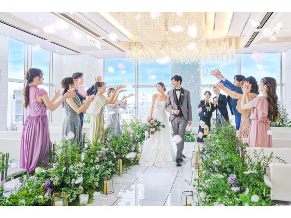 地上101Mの天空チャペル。陽光と空に包まれて永遠の愛を誓う特別な場所