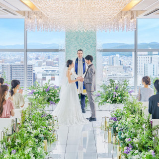 【ご成約者全員特典】挙式料10万円分プレゼント♪