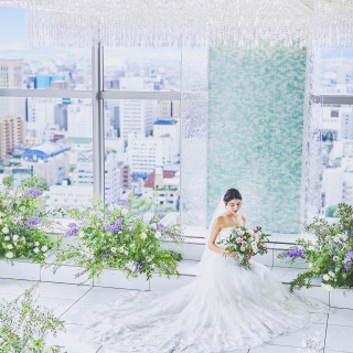 上質な衣装1,000着から選ぶとっておきの一着