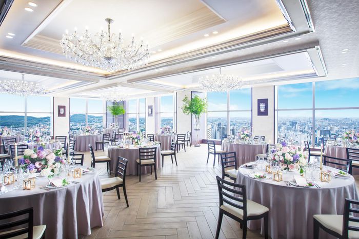 岡山の街のパノラマがゲストをお出迎え!絶景のロケーションを楽しめるパーティ会場