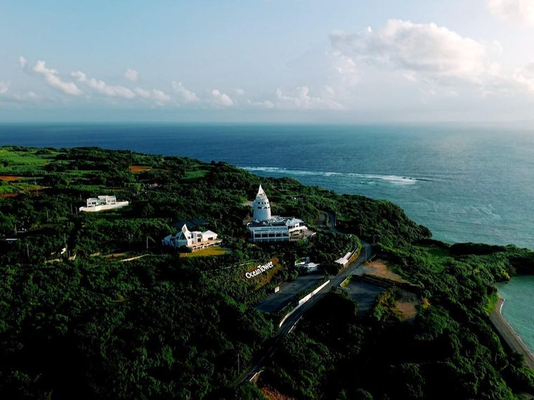 古宇利島の美しい海に囲まれた絶景ウエディング