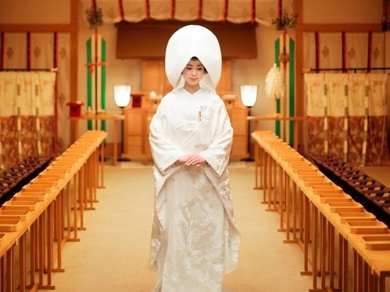日本伝統挙式 和装の婚礼衣裳で厳かな挙式を
