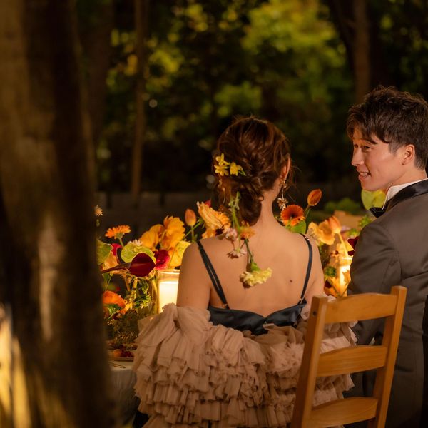 ナチュラルなヘアに花を添えた、やわらかく映える美しさ|BOTANICA WEDDINGの写真(58984156)