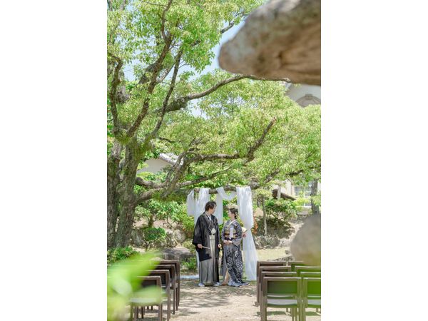 福山城 二の丸 福寿会館テラスの庭園人前式 Garden Ceremonyの写真（1枚目）