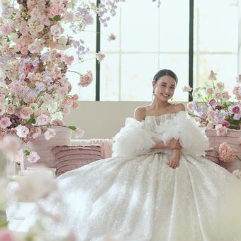 10,000着数から好きなドレスが見つかる