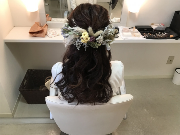 なおまるさんのヘアメイクの写真