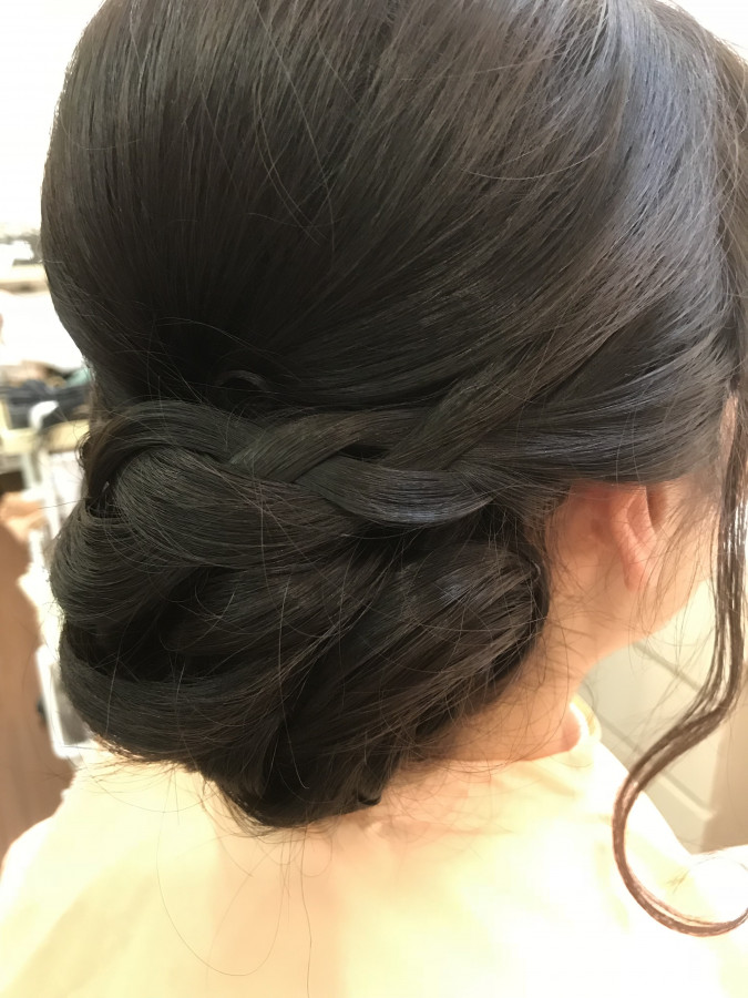 菜々子さんのヘアメイクの写真