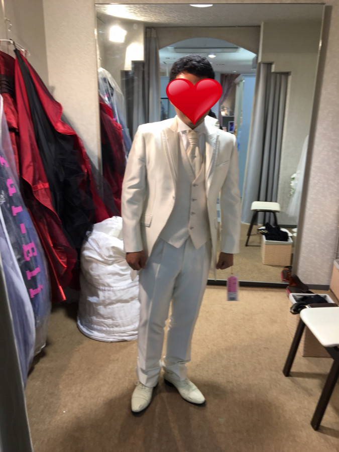 しほさんの新郎衣装の写真