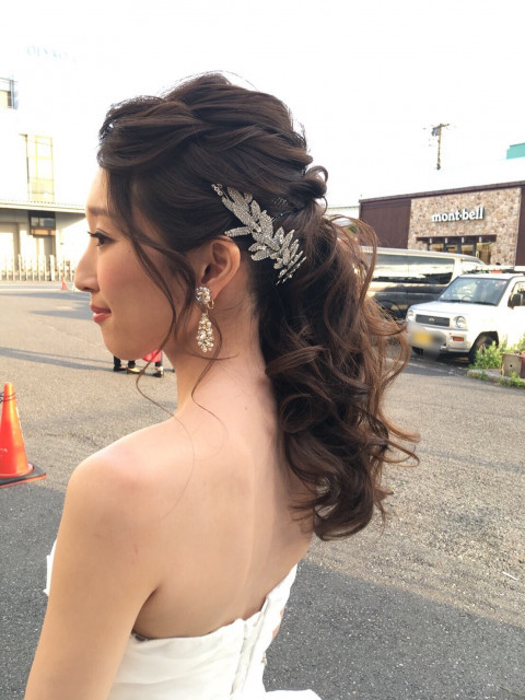 arisaさんのヘアメイクの写真