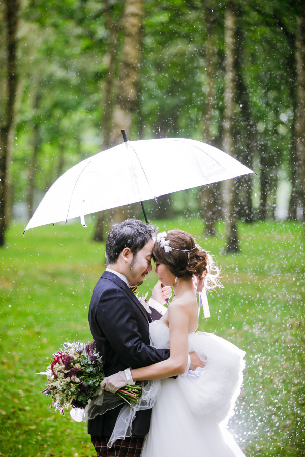 幸せな雨の中のwedding 22makiさんの挙式 披露宴ハナレポ ウエディングパーク