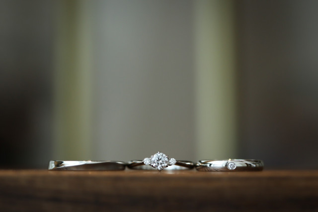 柚 依さんの結婚指輪の写真