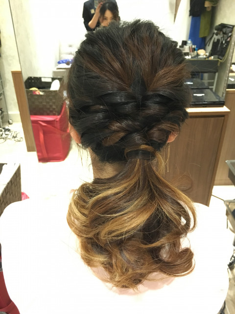 ムラヤマさんのヘアメイクの写真