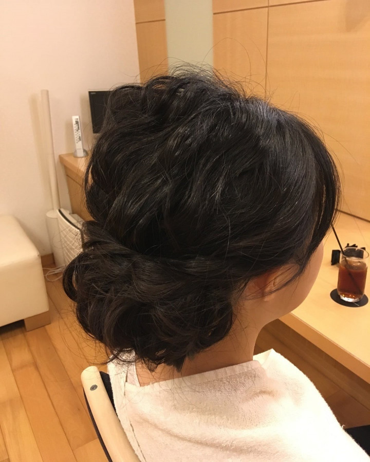 りなさんのヘアメイクの写真