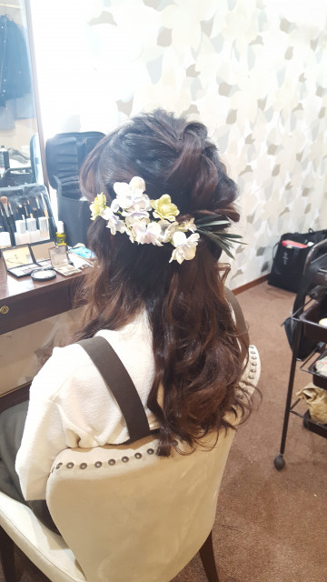 ゆるみかんさんのヘアメイクの写真