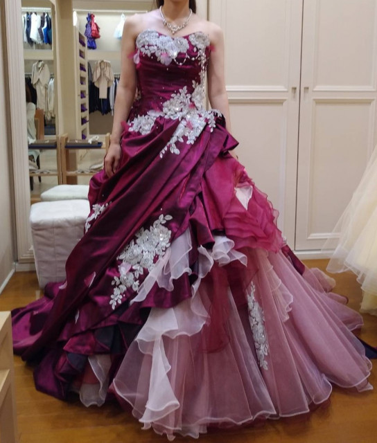 小桃さんのカラードレスの写真
