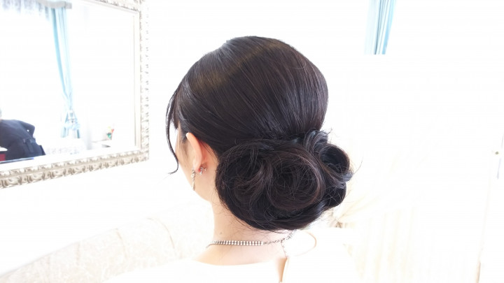 ゆかりーのさんのヘアメイクの写真