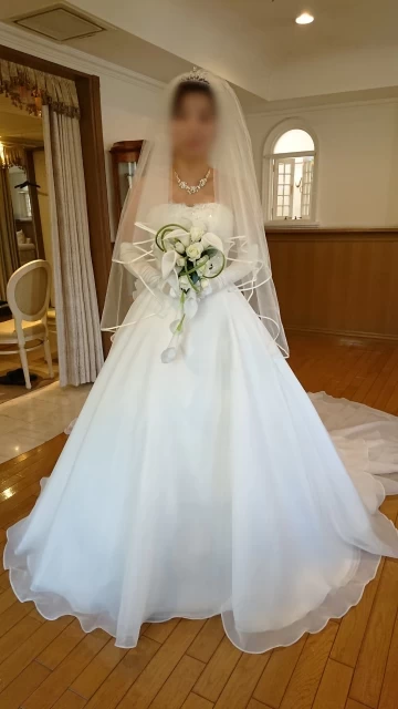 ぐっさんさんのウエディングドレスの写真