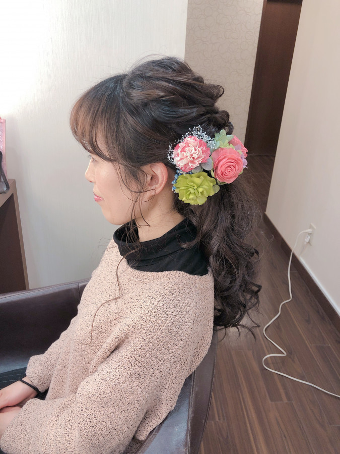 ゆかまもさんのヘアメイクの写真