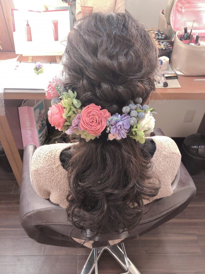 ゆかまもさんのヘアメイクの写真