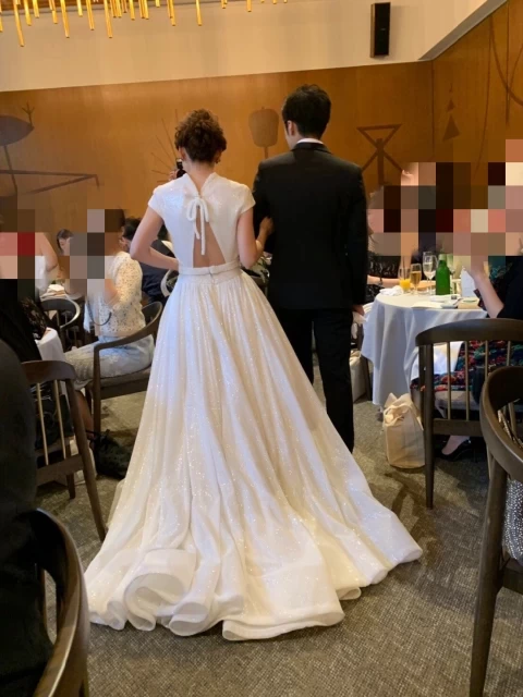 ぺこさんのウエディングドレスの写真