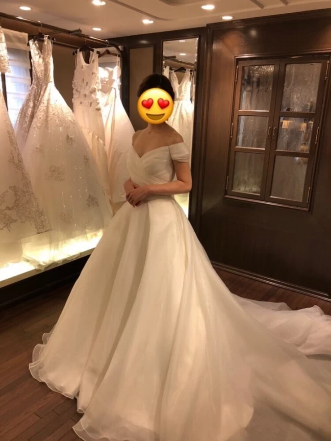 にゃんなかさんのウエディングドレスの写真