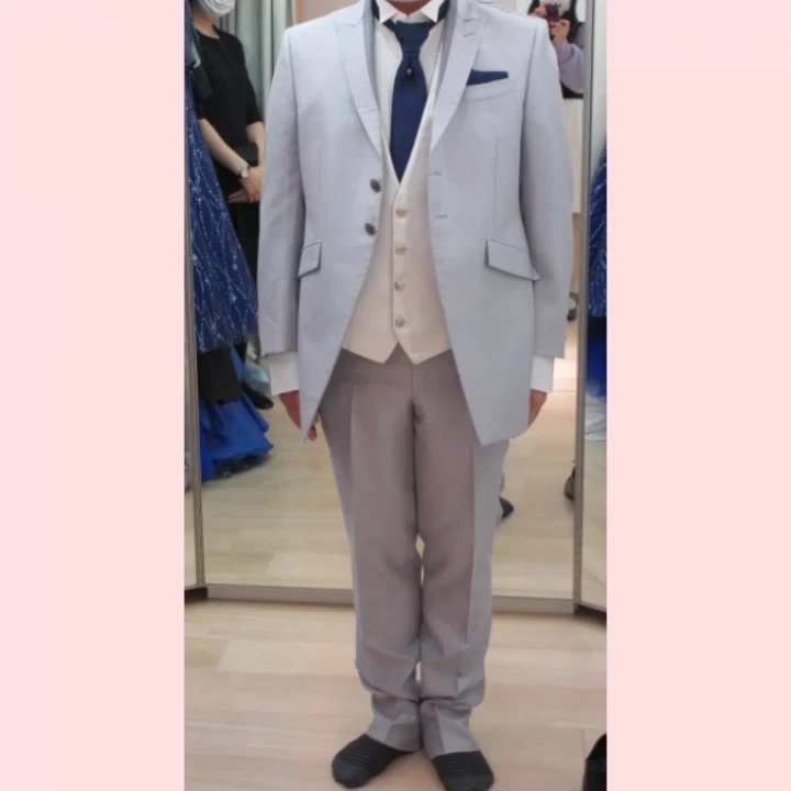 縞々さんの新郎衣装の写真