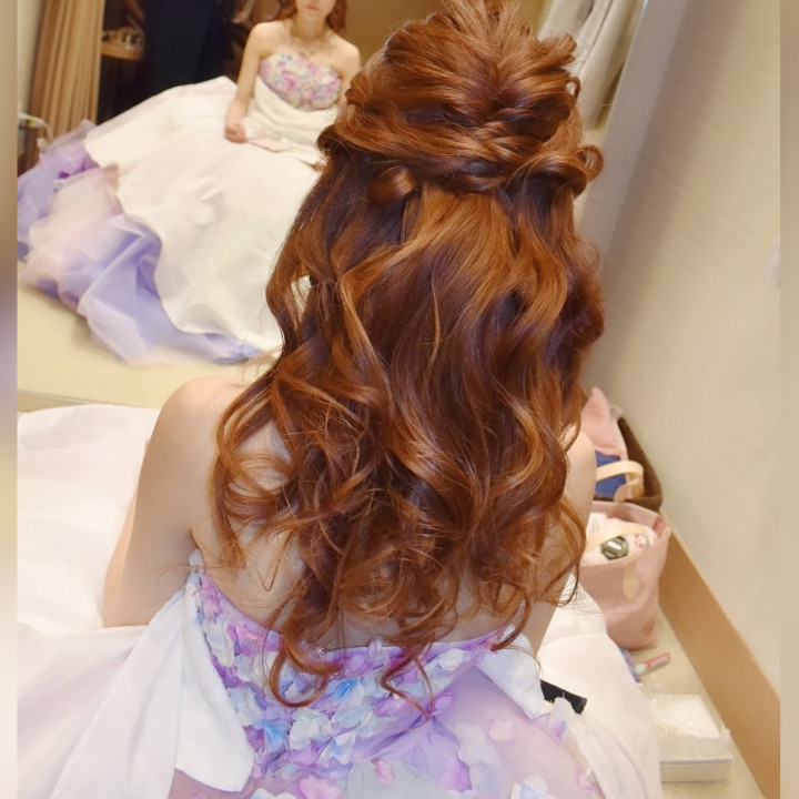 ひょんさんのヘアメイクの写真