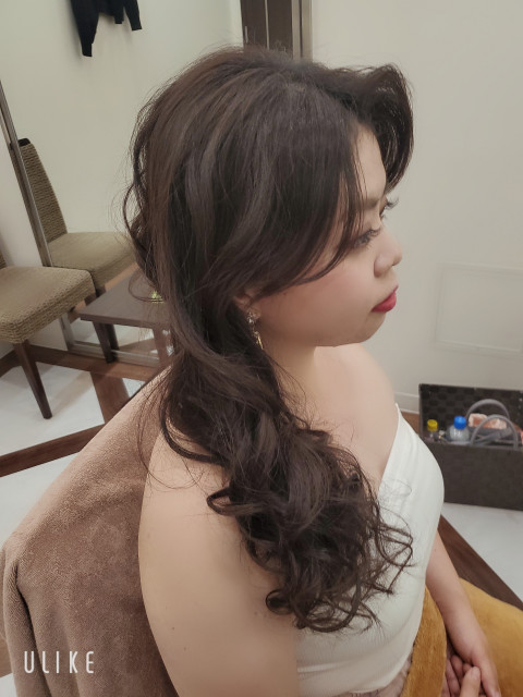 ゆりさんのヘアメイクの写真