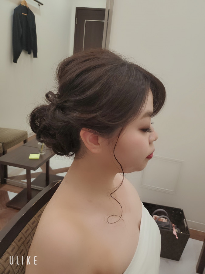 ゆりさんのヘアメイクの写真